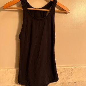 Lululemon Black T!